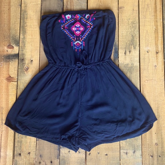 Hollister Pants - Gently Used Hollister Tribal Pink & Black Strapless Romper